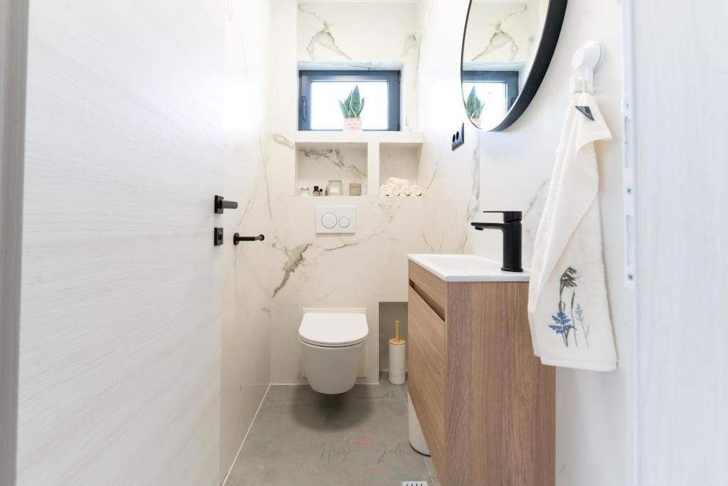 Appartement Strelitzia With Jacuzzi Split