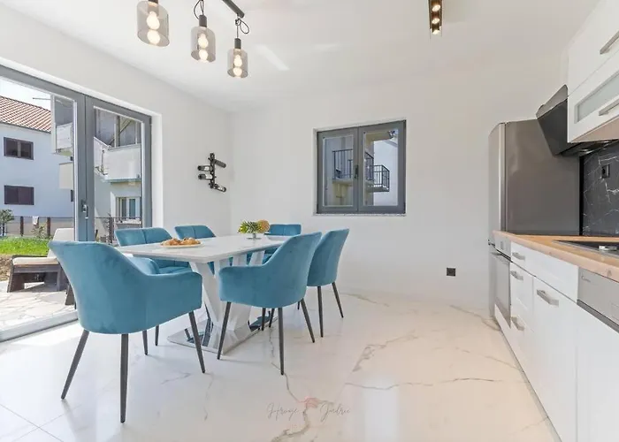 Strelitzia Apartment Split